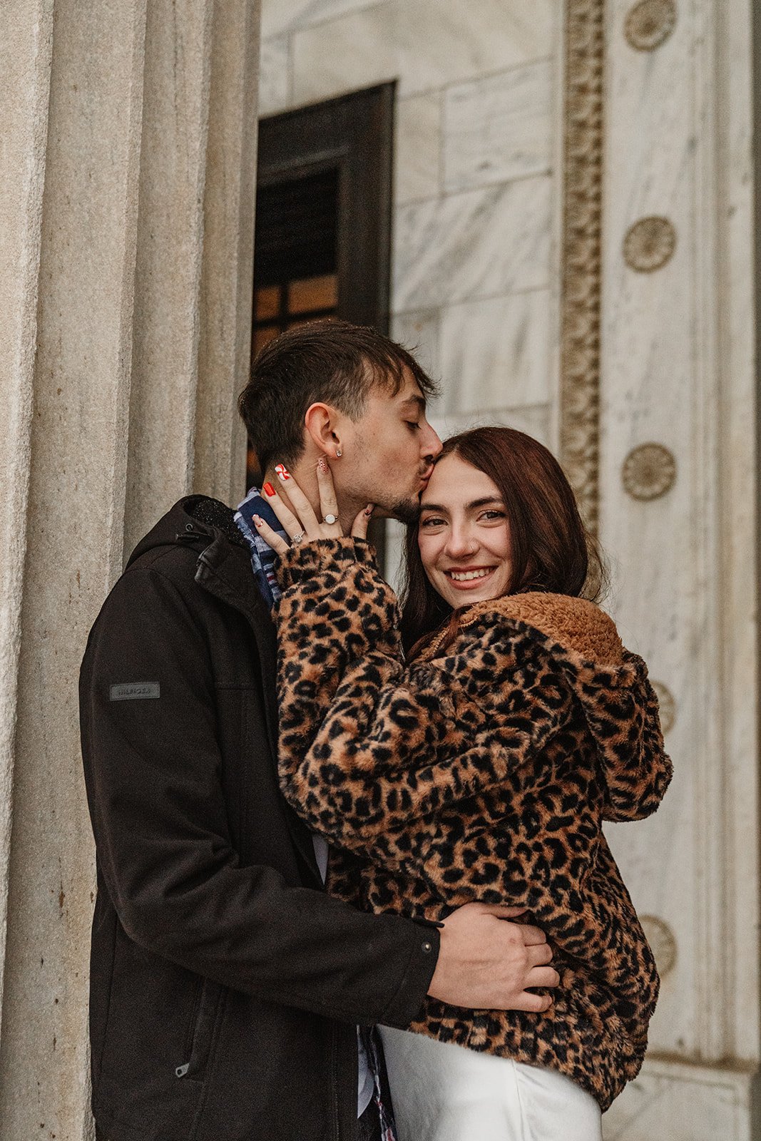 How to Look Natural in Wedding Photos: A Warm Guide for Camera-Shy Couples