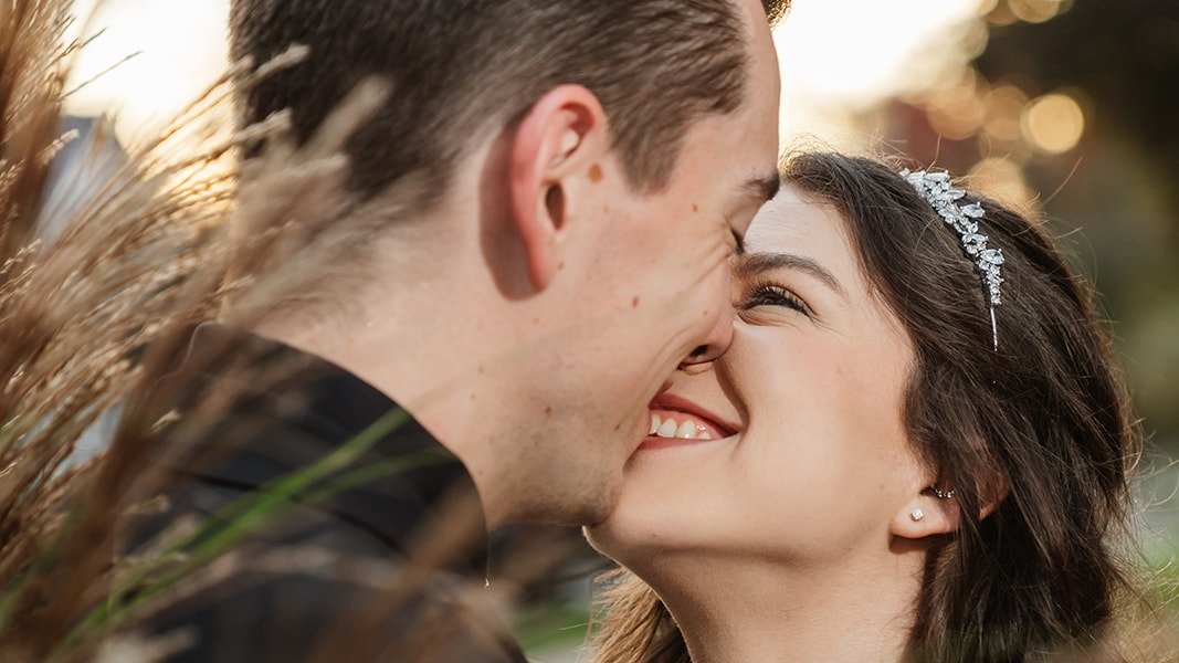 Editorial Wedding Photography & Candid Joy: Creating a Timeless Gallery